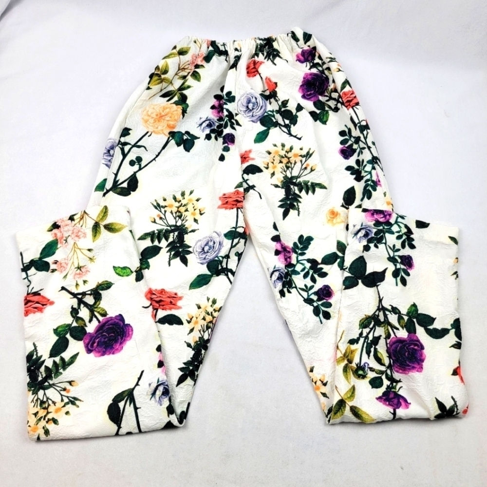 NWOT high-waisted elastic straight‎ leg floral pant with pockets